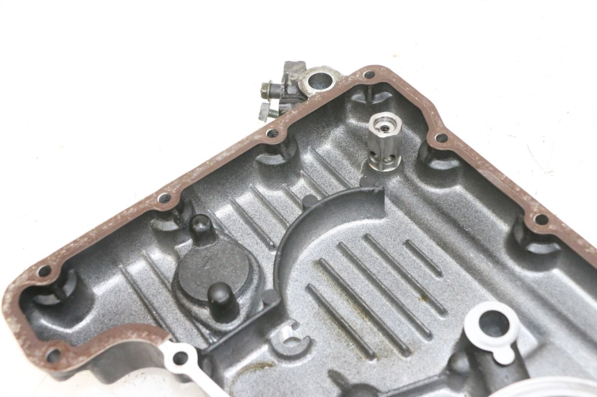 photo de ENGINE OIL COVER KAWASAKI ZR 7 750 (1999 - 2001) - Zoom on usage condition
