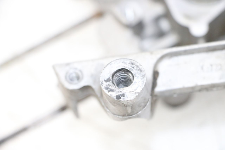 photo de RIGHT ENGINE CRANKCASE MBK BOOSTER SPIRIT NAKED 50 (2004 - 2017) - Fixing points details