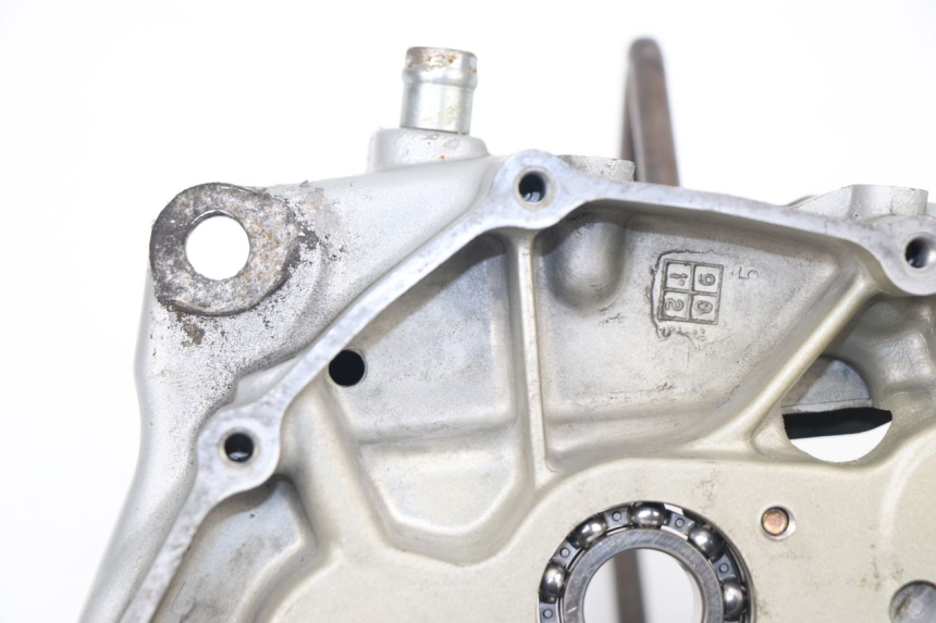 photo de RIGHT ENGINE CRANKCASE DAELIM VJ ROADWIN 125 (2004 - 2007)