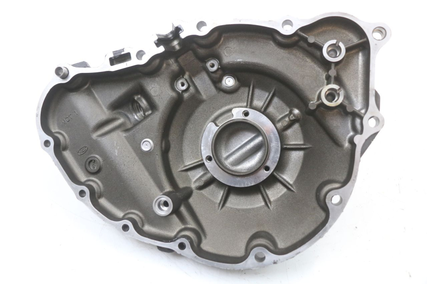 photo de RIGHT ENGINE CRANKCASE HONDA FJS SILVER WING SILVERWING 400 (2005 - 2008)