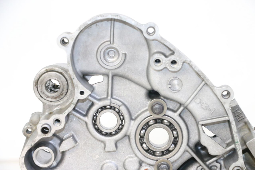 photo de RIGHT ENGINE CRANKCASE KAWASAKI KX 65 (2000 - 2019)