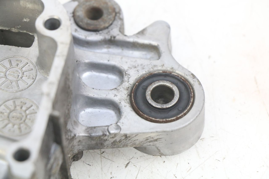 photo de RIGHT ENGINE COVER KYMCO AGILITY 16+ 4T 50 (2018 - 2023)