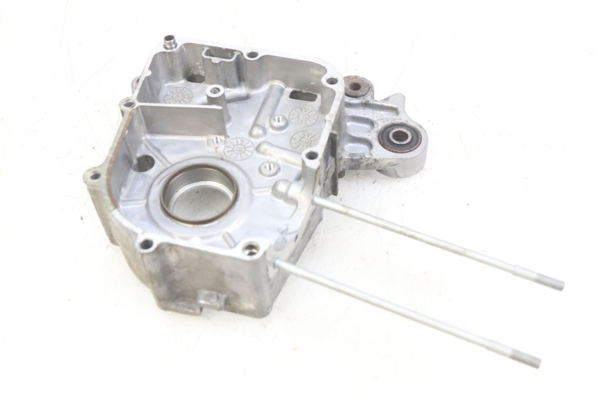 photo de RIGHT ENGINE COVER KYMCO AGILITY 16+ 4T 50 (2018 - 2023)