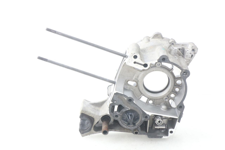 photo de RIGHT ENGINE CRANKCASE PEUGEOT SATELIS 125 (2013 - 2018)