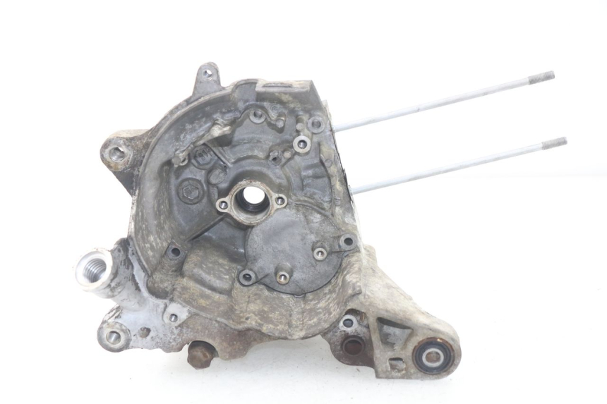 photo de RIGHT ENGINE CRANKCASE HONDA SCV LEAD 100 (2003 - 2007)