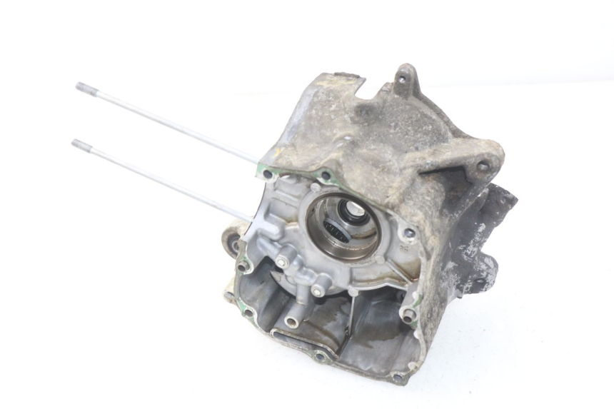 photo de RIGHT ENGINE CRANKCASE HONDA SCV LEAD 100 (2003 - 2007)