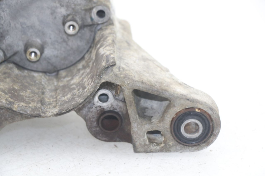 photo de RIGHT ENGINE CRANKCASE HONDA SCV LEAD 100 (2003 - 2007)