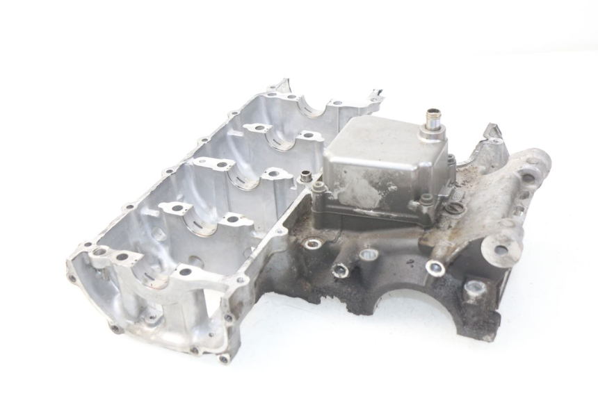 photo de RIGHT ENGINE CRANKCASE SUZUKI GSX-R GSXR 600 (2001 - 2003)