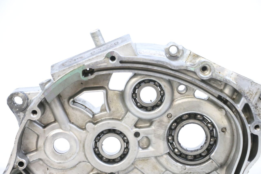 photo de RIGHT ENGINE CRANKCASE YAMAHA TTR 125 (2000 - 2020) - Distinctive features