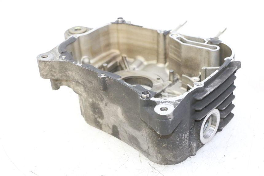 photo de RIGHT ENGINE CRANKCASE YAMAHA X-MAX XMAX 125 (2010 - 2014)