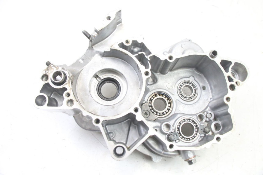 photo de RIGHT ENGINE CRANKCASE YAMAHA YZ 125 (2006 - 2016)