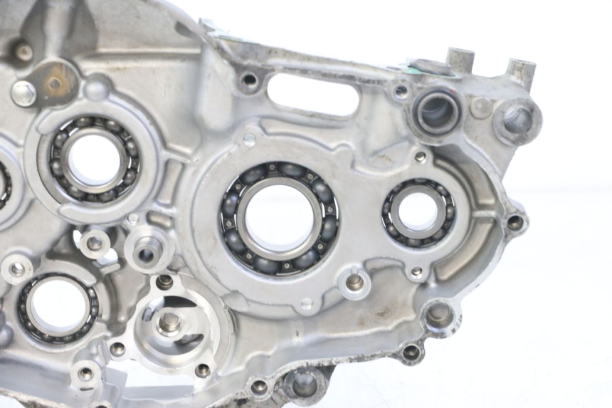 photo de RIGHT ENGINE CRANKCASE YAMAHA YZ-F YZF 250 (2007 - 2013)