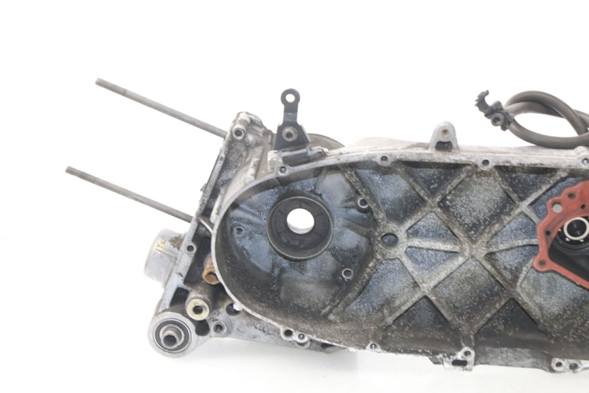 photo de LEFT ENGINE CRANKCASE APRILIA SCARABEO GT 125 (1999 - 2007)