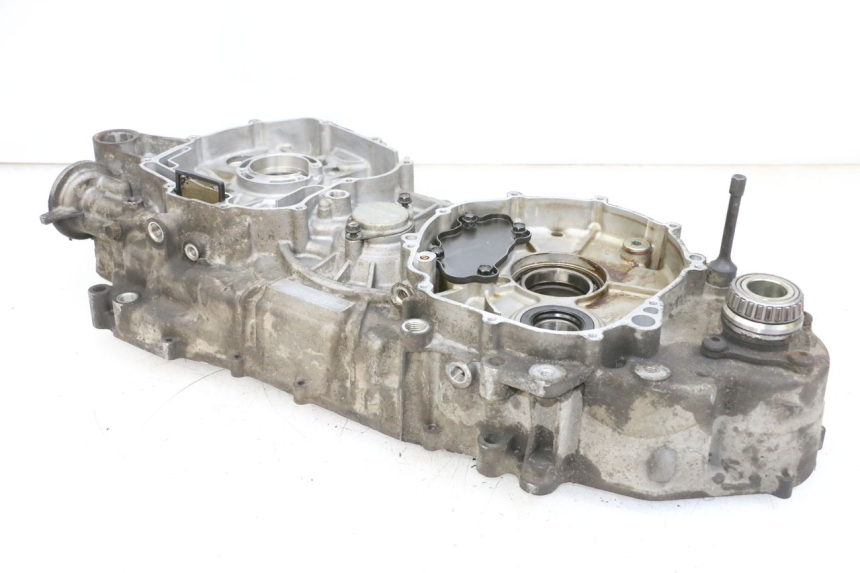 photo de LEFT ENGINE CRANKCASE SUZUKI BURGMAN 650 (2013 - 2020)