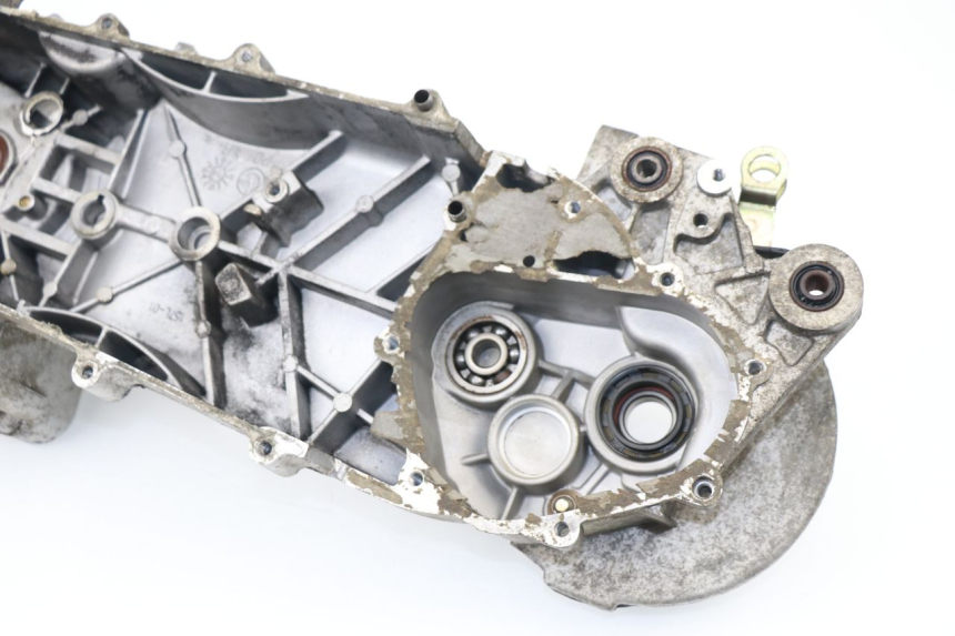photo de LEFT ENGINE CRANKCASE REVATTO FUTURA GT 125 (2006 - 2008)
