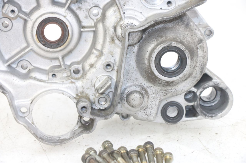 photo de LEFT ENGINE CASE GILERA RK 50 (1996 - 1999)