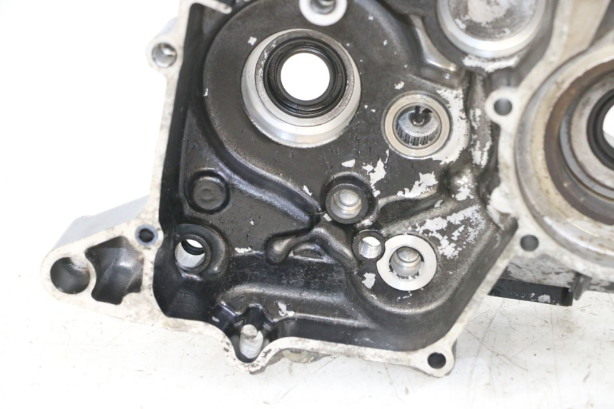 photo de LEFT ENGINE CRANKCASE HONDA MTX TC02 125 (1987 - 1989)