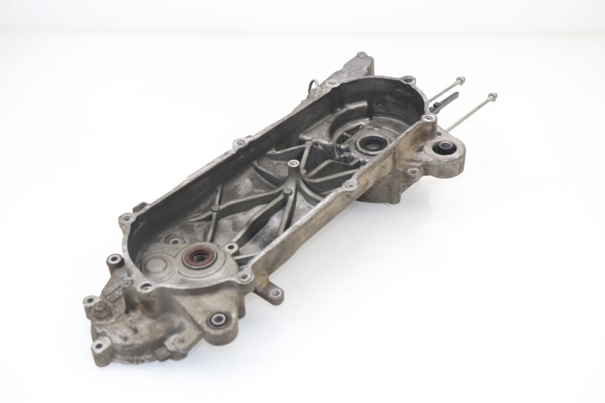 photo de LEFT ENGINE CRANKCASE MBK OVETTO 4T 50 (2008 - 2016)