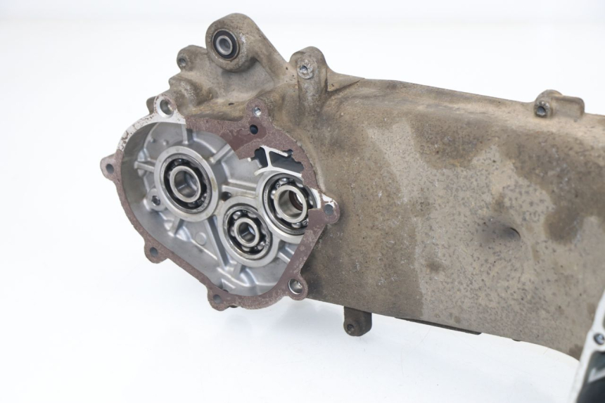 photo de LEFT ENGINE CRANKCASE MBK OVETTO 4T 50 (2008 - 2016)
