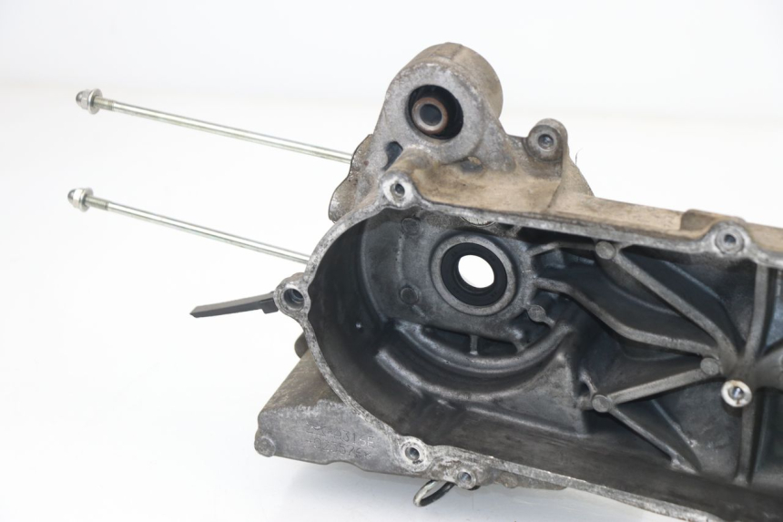 photo de LEFT ENGINE CRANKCASE MBK OVETTO 4T 50 (2008 - 2016)
