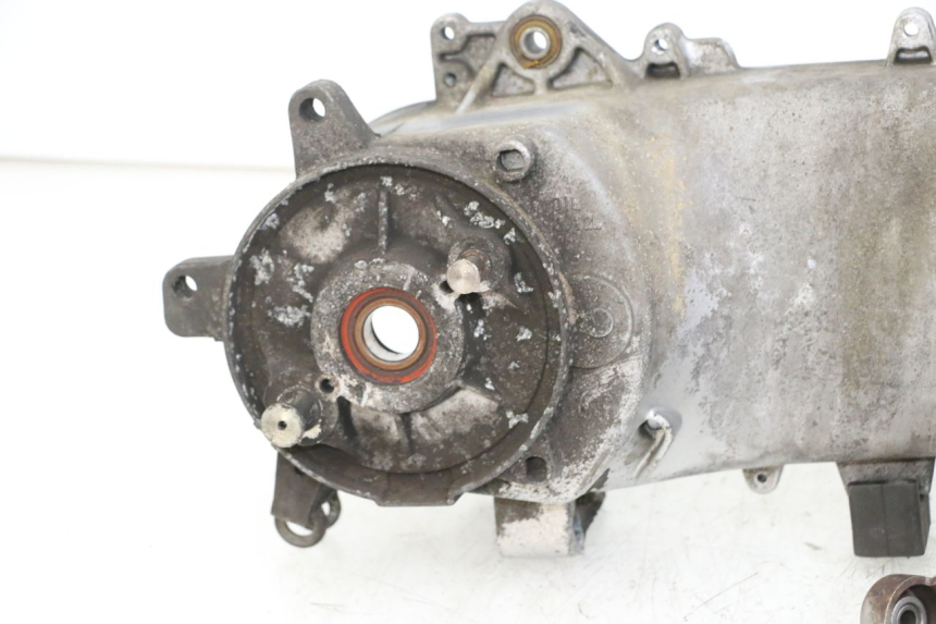 photo de LEFT ENGINE CRANKCASE PEUGEOT LUDIX 50 (2005 - 2007)