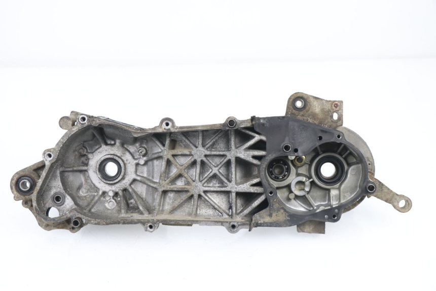 photo de LEFT ENGINE CRANKCASE PEUGEOT SV 80 (1993 - 1997)