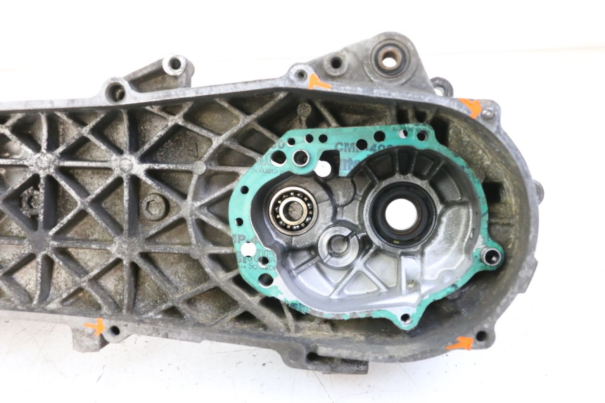 photo de LEFT ENGINE COVER PEUGEOT TKR TREKKER FURIOUS 50 (2005 - 2014)