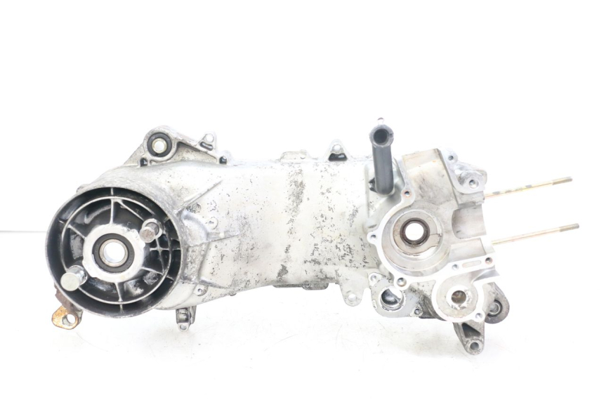 photo de LEFT ENGINE CRANKCASE PIAGGIO VESPA LX 2T 50 (2005 - 2013)