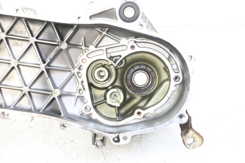 photo de LEFT ENGINE CRANKCASE PIAGGIO VESPA LX 2T 50 (2005 - 2013)