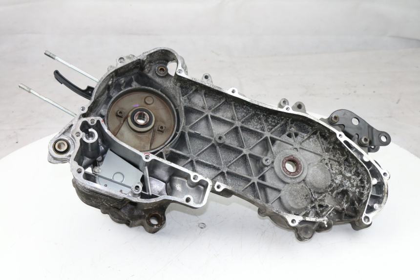 photo de LEFT ENGINE CRANKCASE PIAGGIO XEVO - X EVO 125 (2007 - 2016)