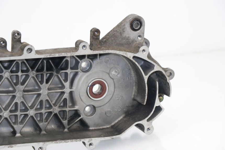 photo de LEFT ENGINE CRANKCASE SYM FIDDLE 2 50 (2008 - 2013)