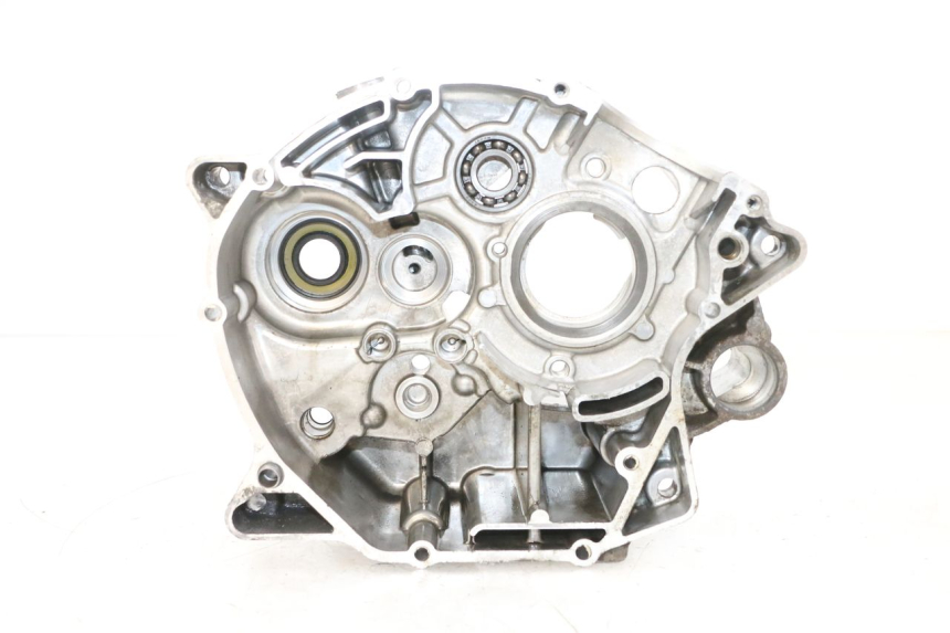 photo de LEFT ENGINE CRANKCASE YAMAHA TTR 125 (2000 - 2020) - Product overview