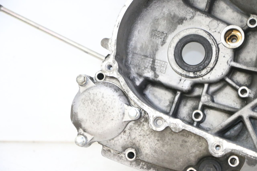 photo de LEFT ENGINE CRANKCASE YAMAHA X-MAX XMAX 125 (2010 - 2014)