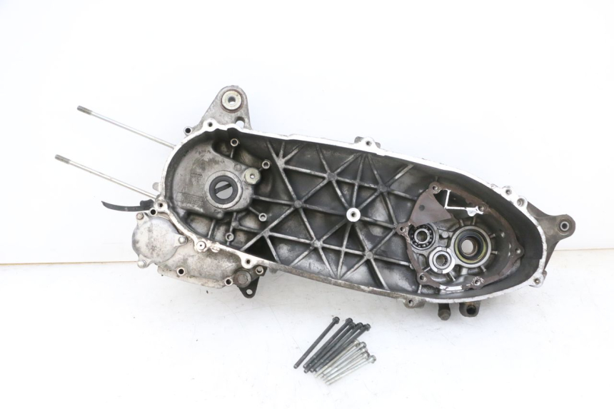 photo de LEFT ENGINE CRANKCASE YAMAHA X-MAX XMAX 125 (2010 - 2014)