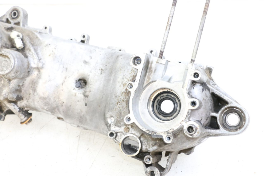 photo de LEFT ENGINE CRANKCASE YAMAHA BW'S 50 (2004 - 2017)