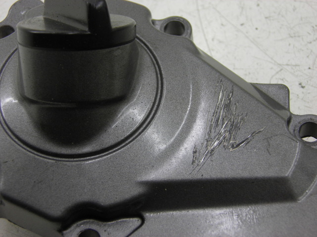 photo de LEFT ENGINE CRANKCASE YAMAHA FJR 1300 (2004 - 2005)