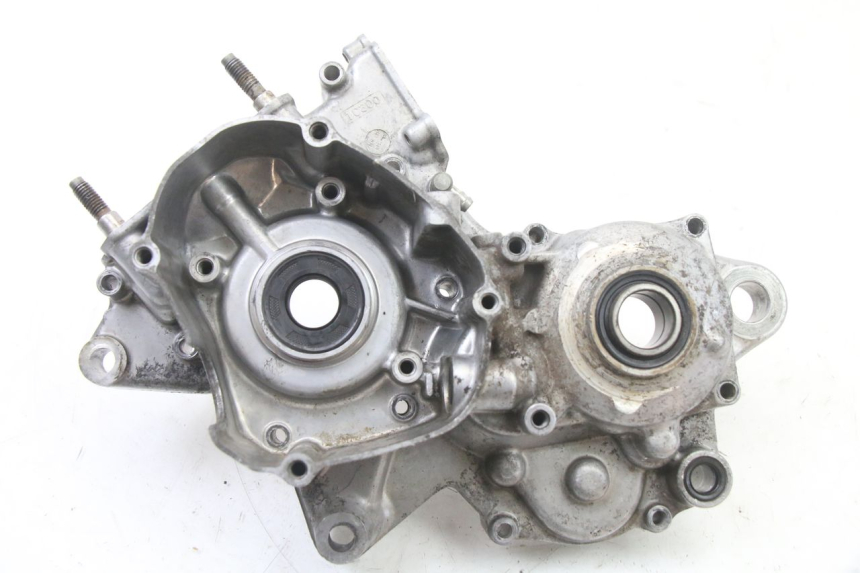 photo de LEFT ENGINE CRANKCASE YAMAHA YZ 125 (2006 - 2016)