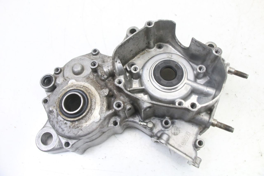 photo de LEFT ENGINE CRANKCASE YAMAHA YZ 125 (2006 - 2016)
