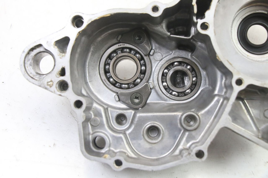 photo de LEFT ENGINE CRANKCASE YAMAHA YZ 125 (2006 - 2016)