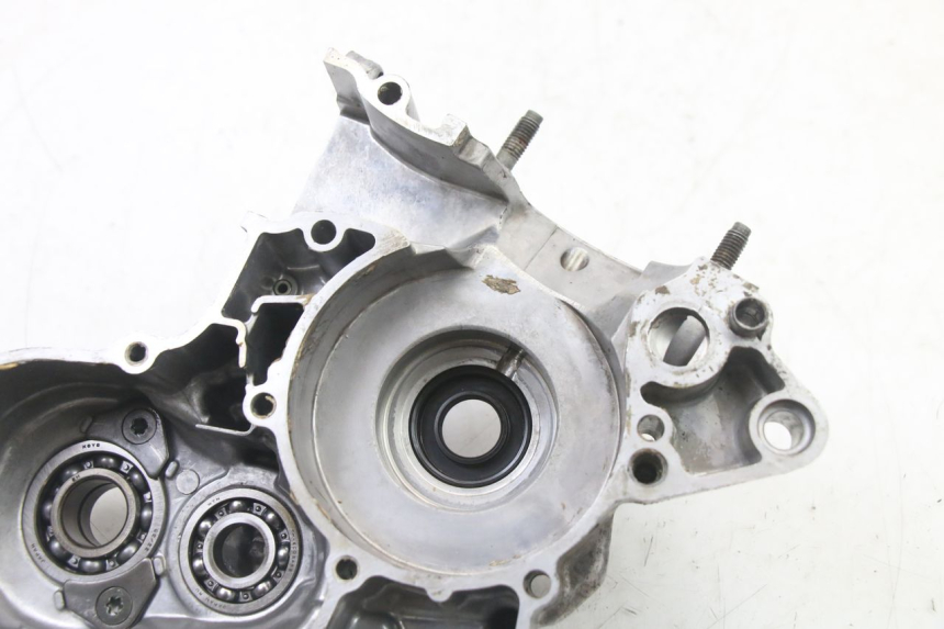 photo de LEFT ENGINE CRANKCASE YAMAHA YZ 125 (2006 - 2016)