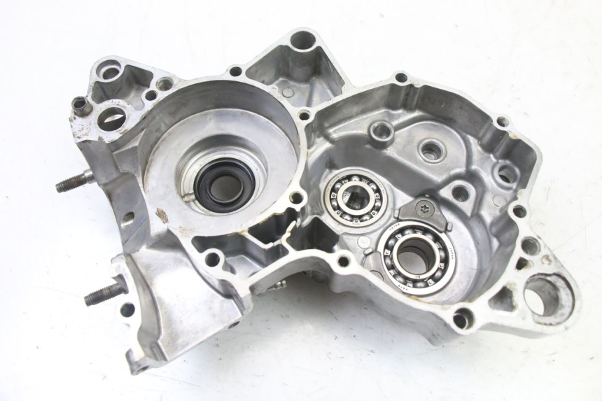 photo de LEFT ENGINE CRANKCASE YAMAHA YZ 125 (2006 - 2016)