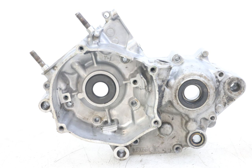 photo de LEFT ENGINE CRANKCASE YAMAHA YZ 85 (2002 - 2018) - Main view