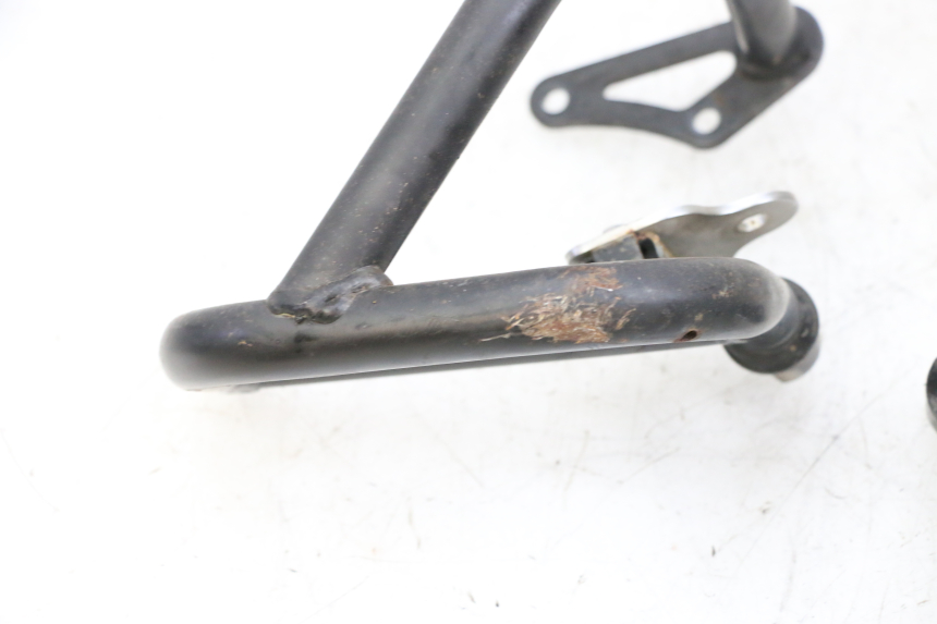 photo de ENGINE CYLINDER HEAD COVER YAMAHA FJR ABS 1300 (2006 - 2012) - Fixing points details