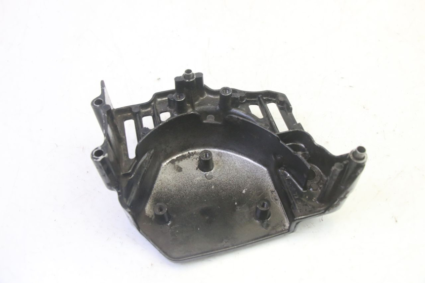 photo de SPROCKET COVER KAWASAKI GPX R WARBIRD 600 (1988 - 1993) - Fixing points details
