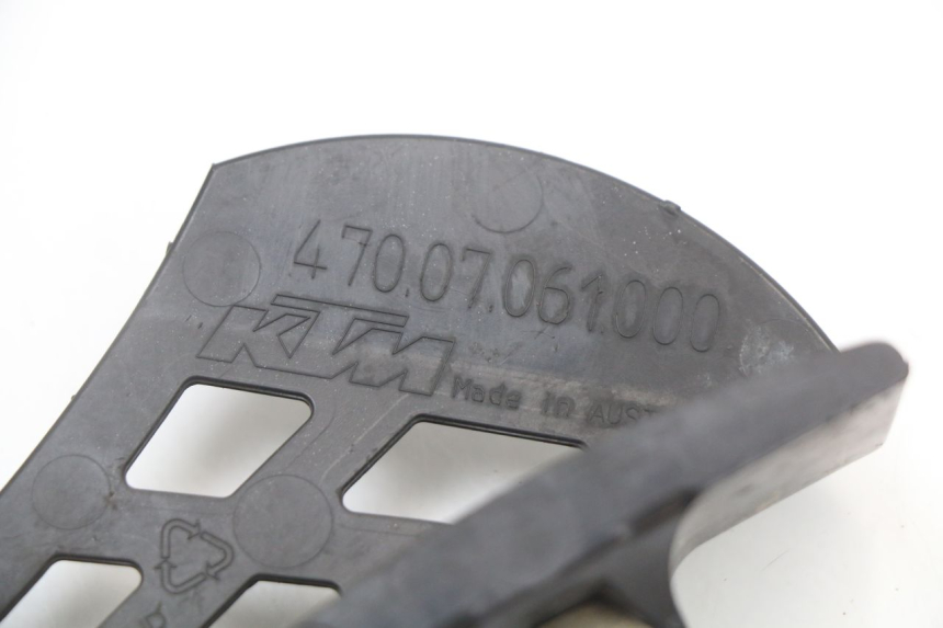 photo de SPROCKET COVER KTM SX 85 (2013 - 2017)