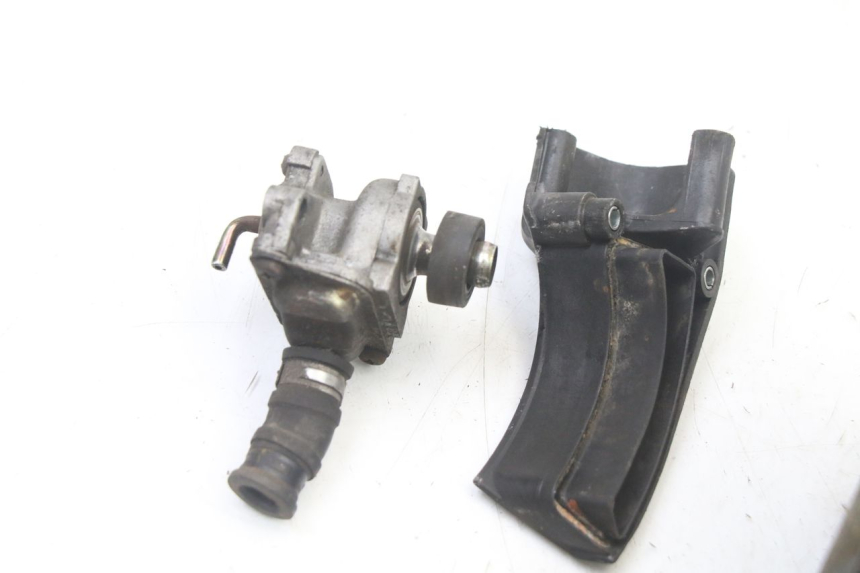 photo de WATER PUMP COVER PIAGGIO X8 125 (2004 - 2007)