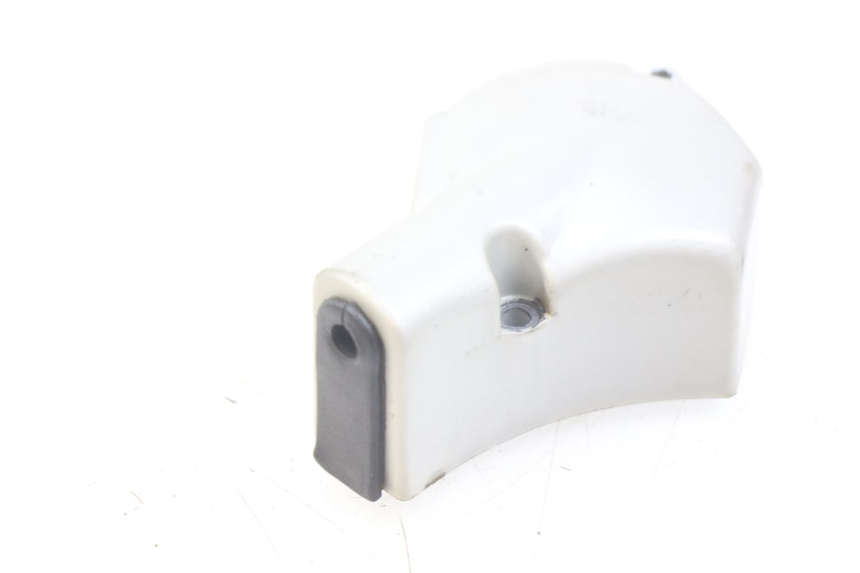 photo de OIL PUMP COVER PEUGEOT XP6 50 (2006 - 2011)