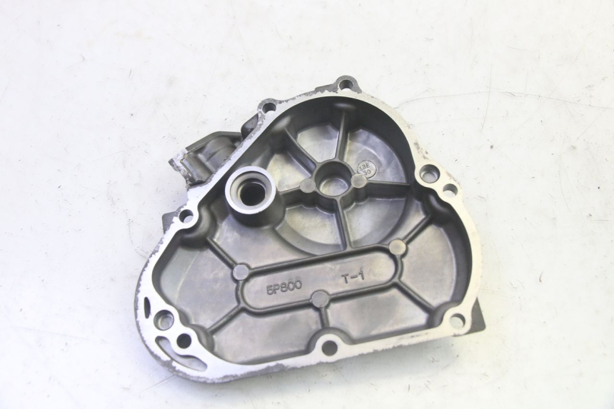photo de OIL PUMP COVER YAMAHA TDM ABS 900 (2002 - 2014) - Alternative perspective