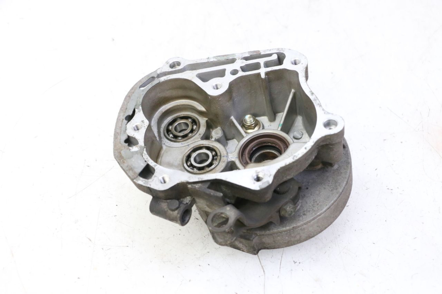 photo de REAR WHEEL SHAFT COVER SYM CROX 4T 50 (2016 - 2023)