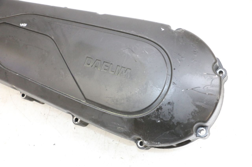 photo de DRIVE BELT COVER DAELIM S1 125 (2007 - 2016) - Markings and original references